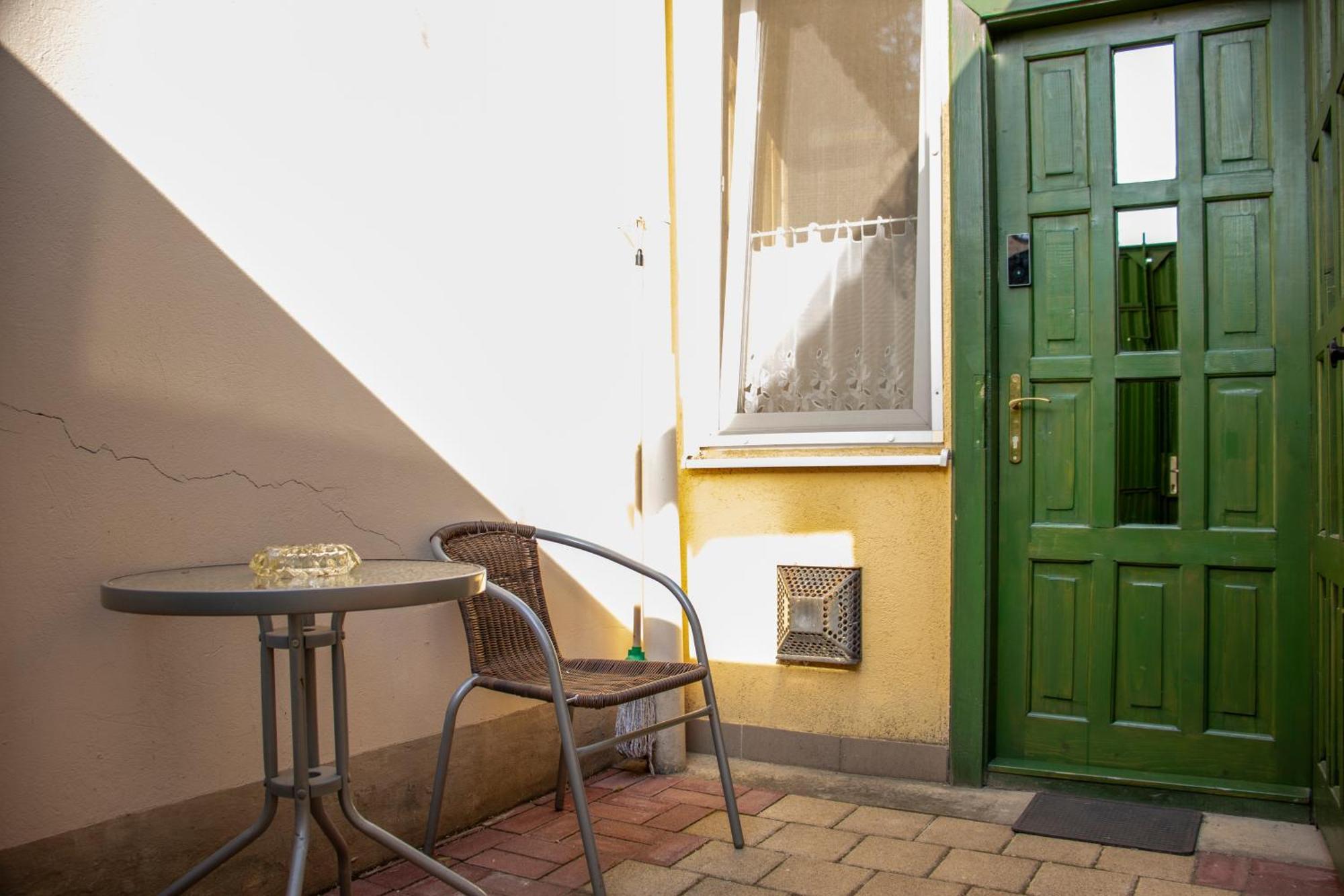 Civis Debrecen Hostel Εξωτερικό φωτογραφία